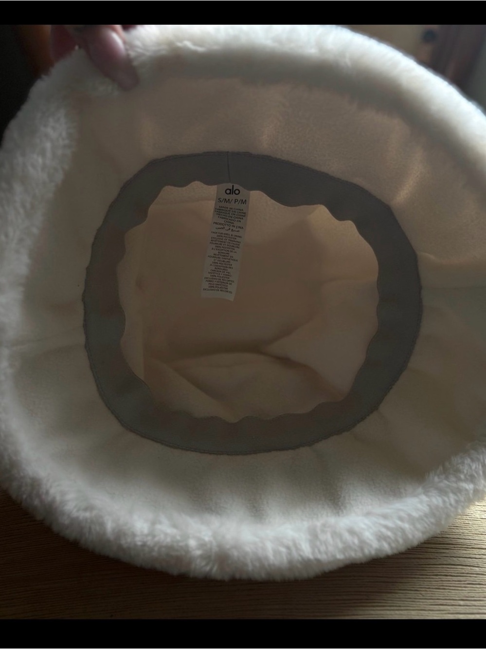 ALO Yoga Cream Faux Fur Bucket Hat - Picture 2 of 2